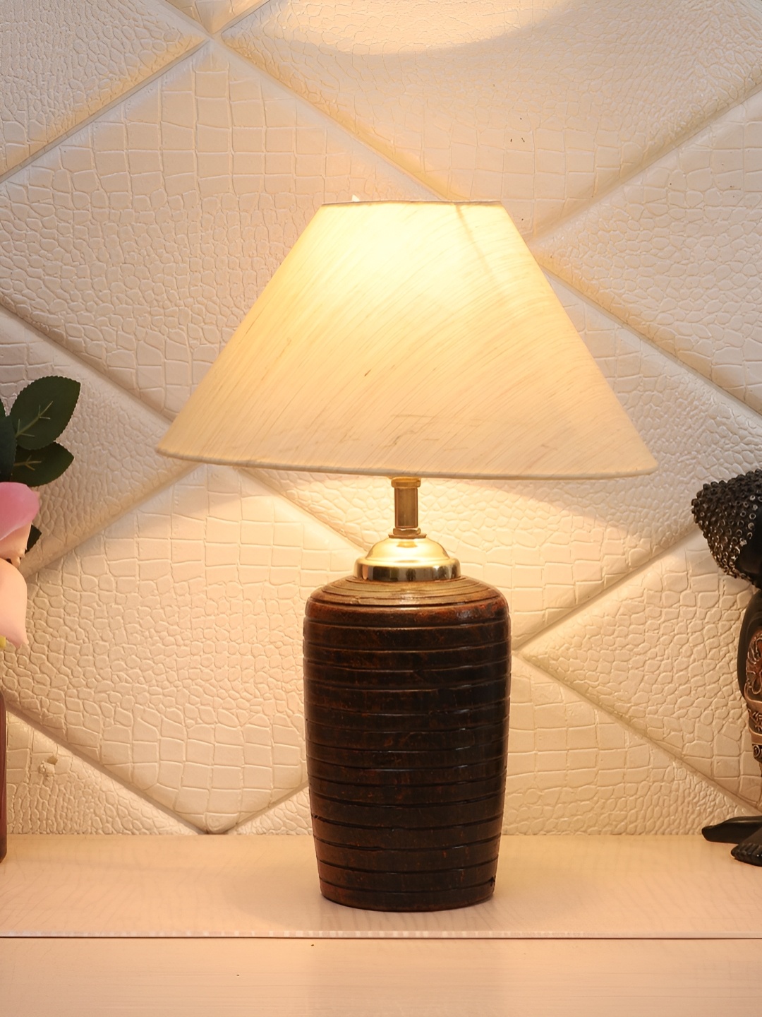 

BrightDaisy Beige & Brown Frustum Shaped Terracotta Table Lamp