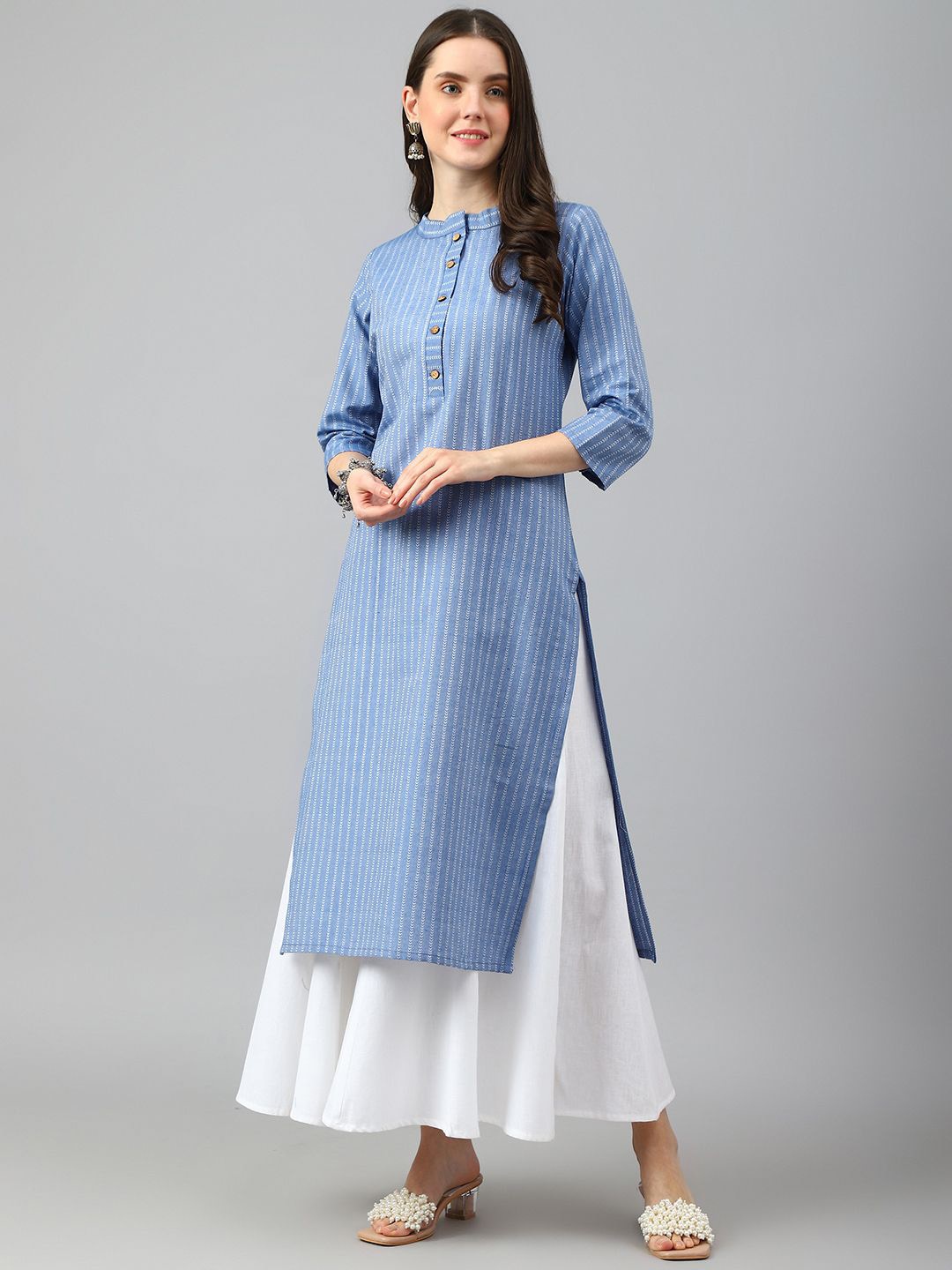 

DIVASTRI Women Striped Mandarin Collar Cotton Straight Kurta, Blue