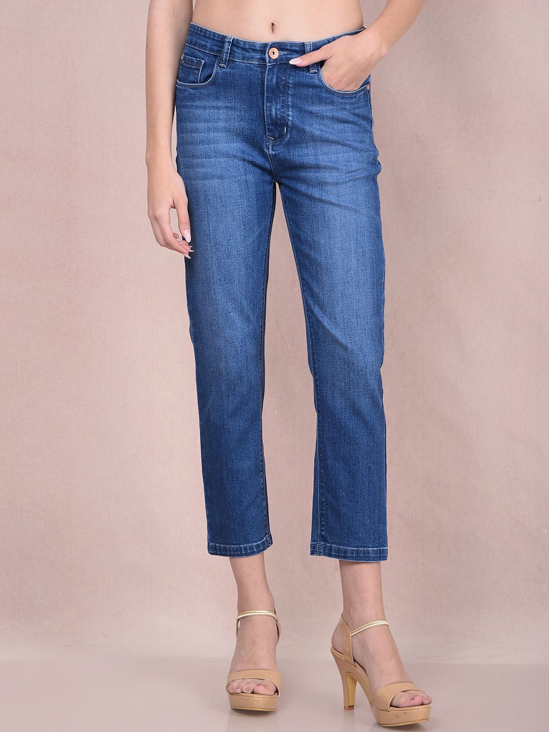 

Crimsoune Club Women Straight Fit Heavy Fade Stretchable Jeans, Blue