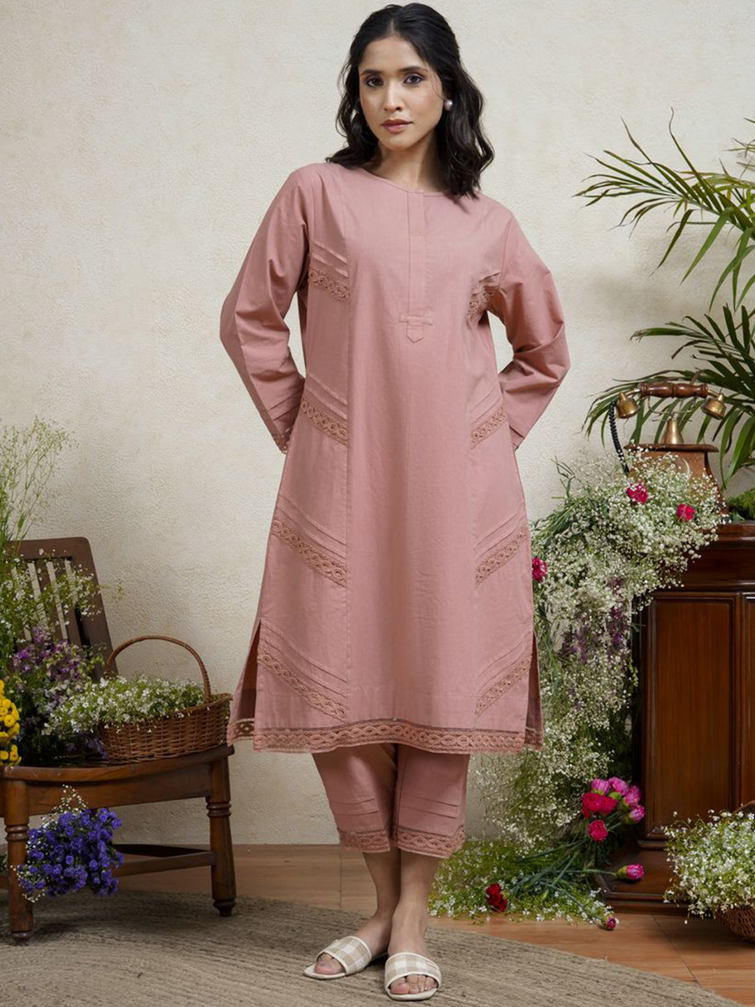 

House of Nitya Lace Work Round Neck Pure Cotton Kurta With Palazzos, Peach