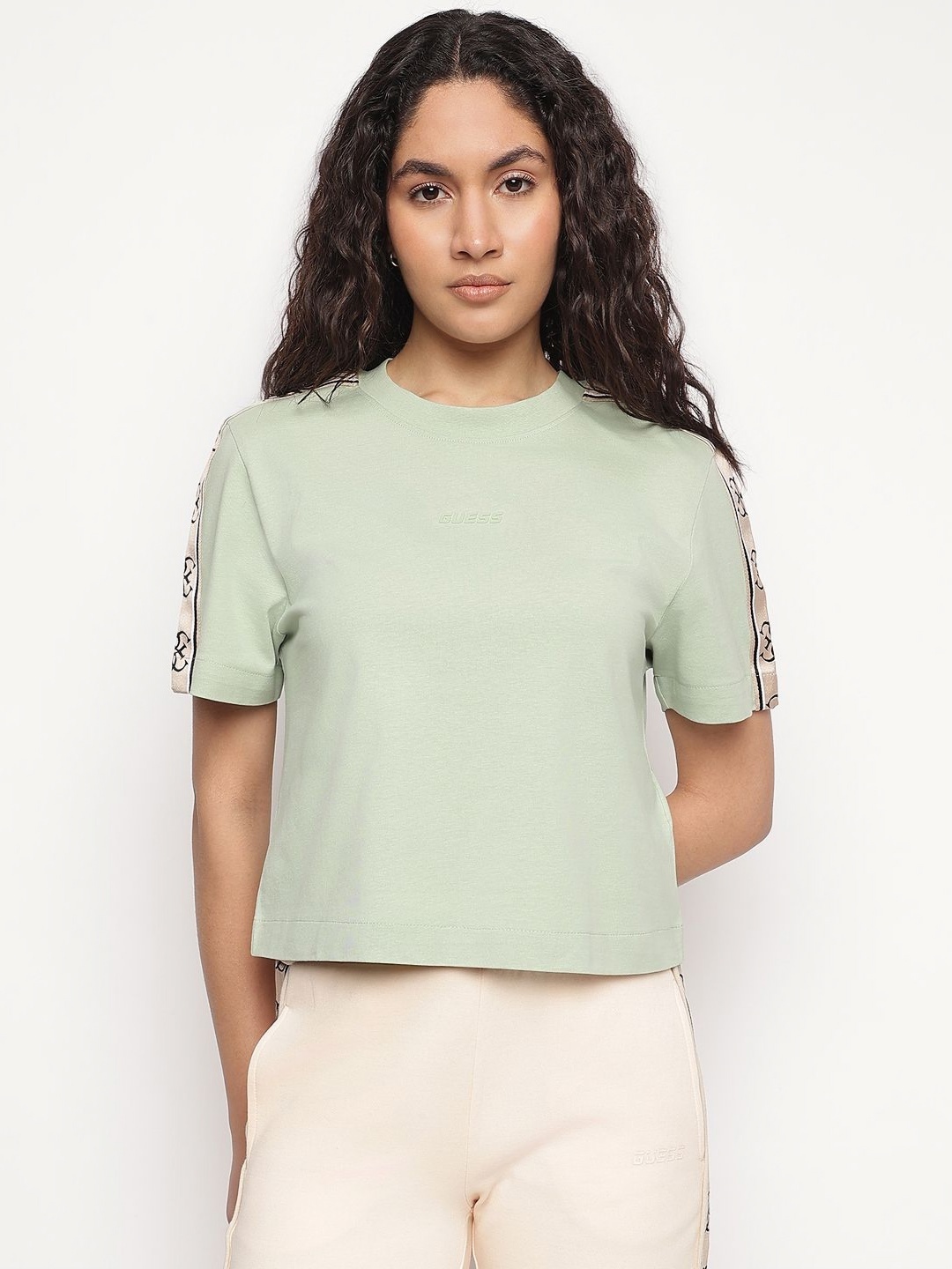 

GUESS Women Applique T-shirt, Green