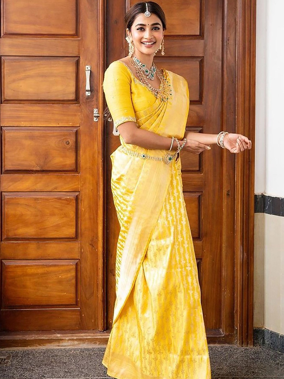 

KALINI Woven Design Banarasi Saree, Yellow