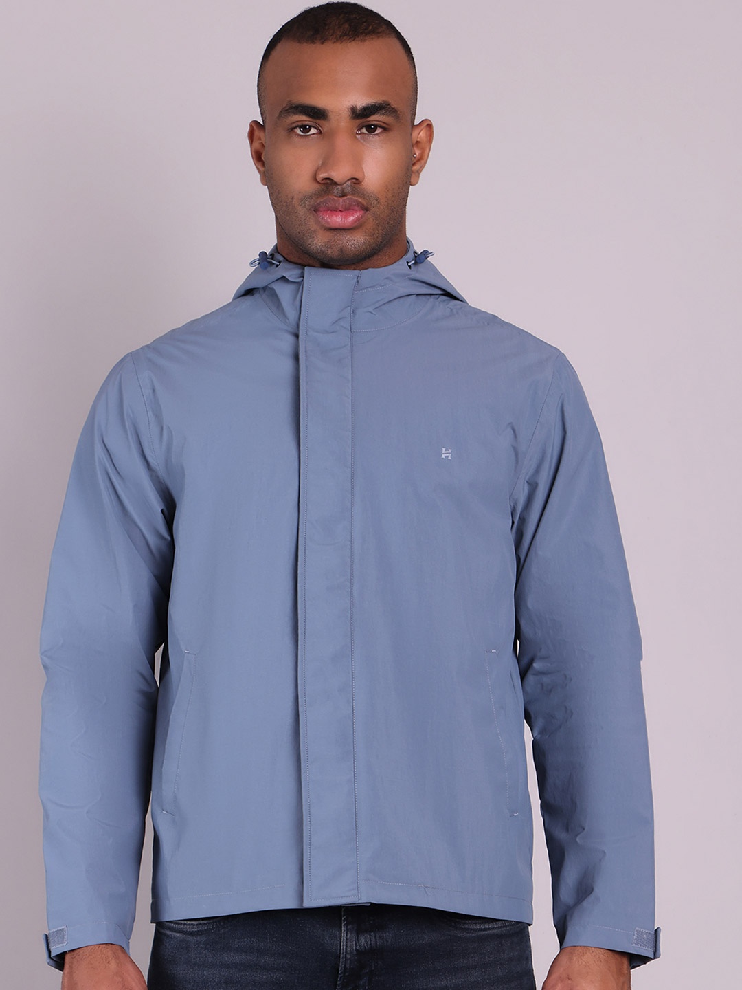 

HOUSE OF VEDAS Men Windcheater and Water Resistant Outdoor Sporty Jacket, Blue