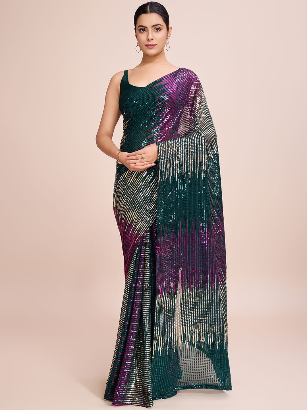 

THE52 Ombre Embellished Sequinned Saree With Unstitched Blouse, Green