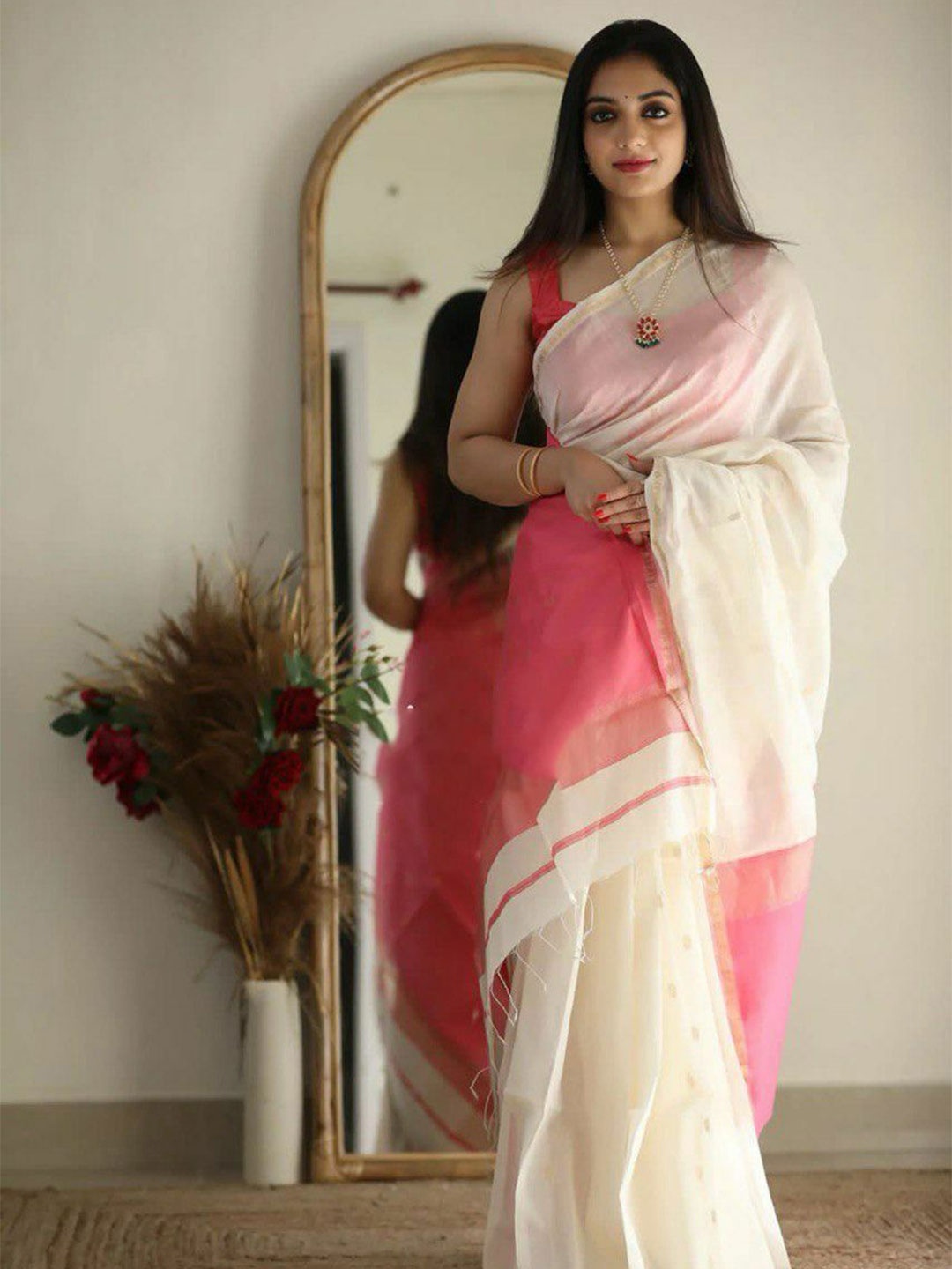 

Rujave Woven Design Kanjeevaram Saree, White