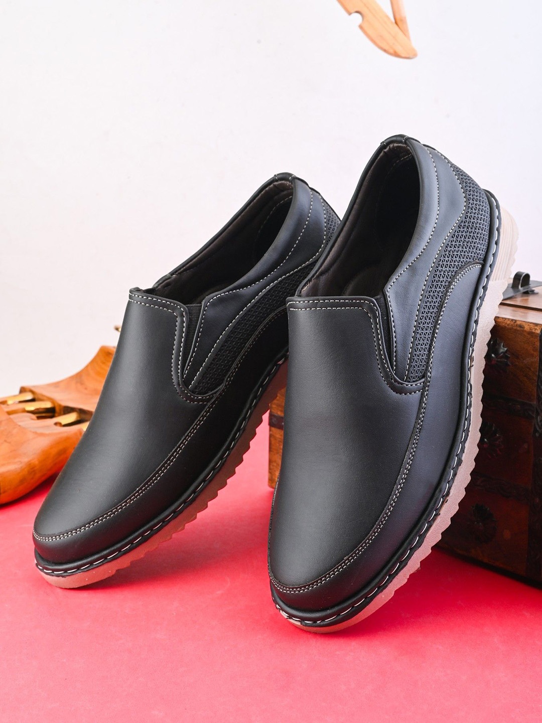 

The Roadster Lifestyle Co Men Slip On Sneakers, Black