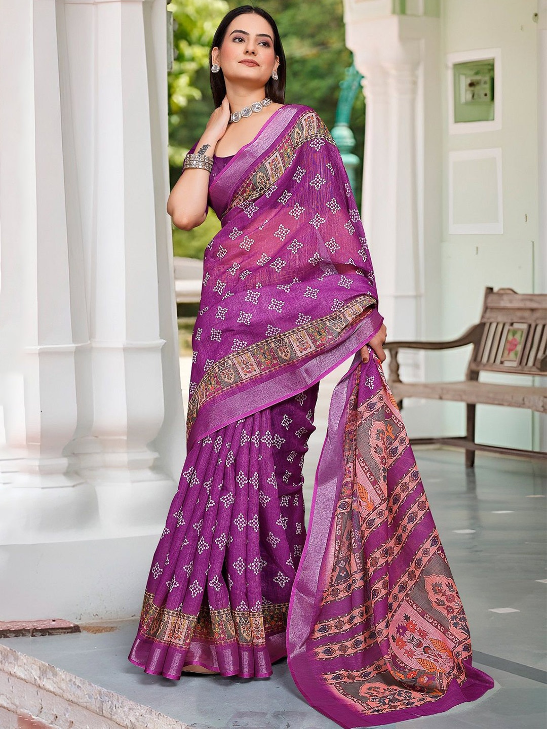 

Iris Pure Cotton Batik printed saree Saree With Unstiched Blouse Piece, Magenta