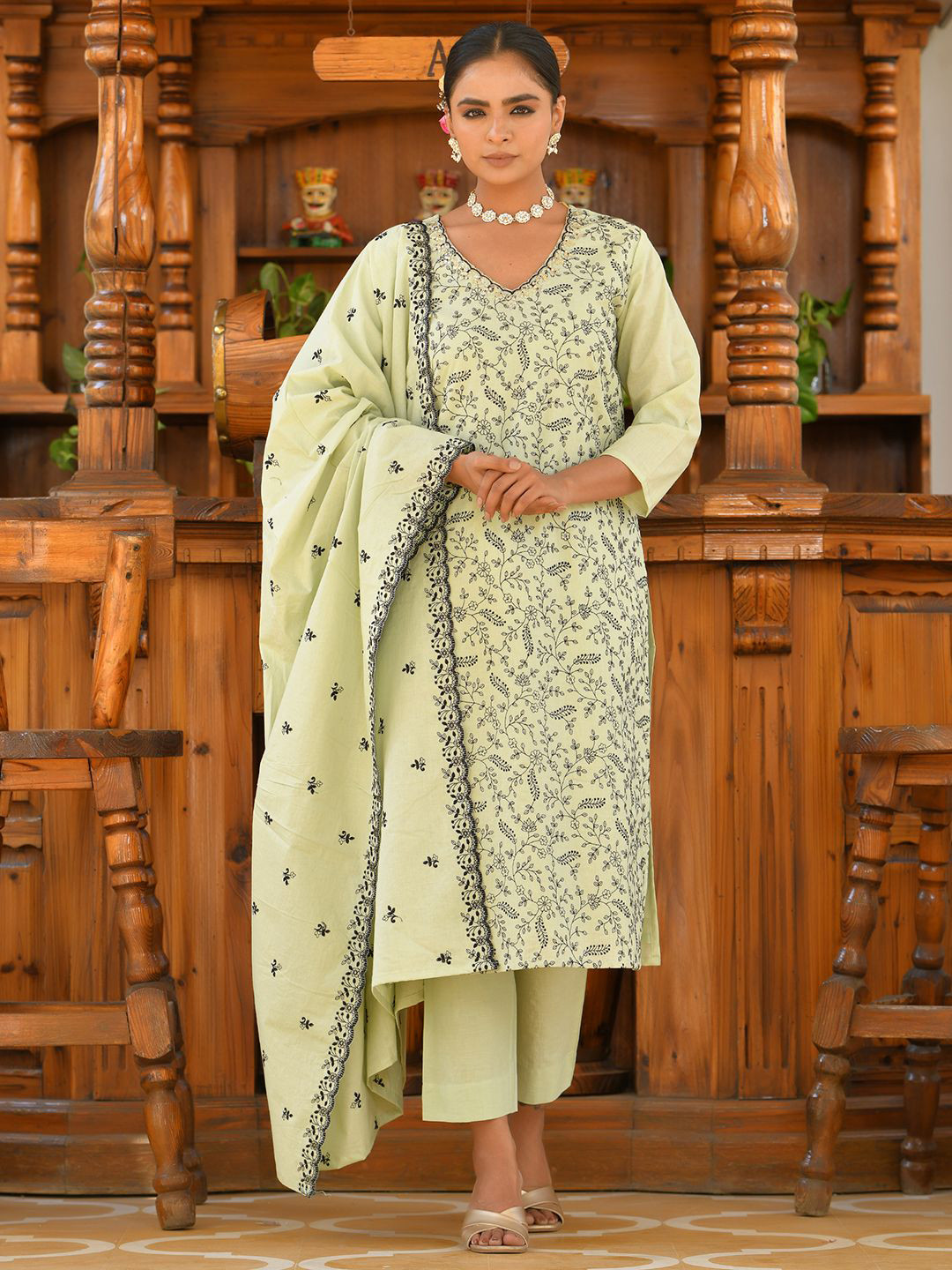 

VAASVA JAIPUR Floral Embroidered V-Neck Sequinned Pure Cotton Kurta With Trouser & Dupatta, Lime green