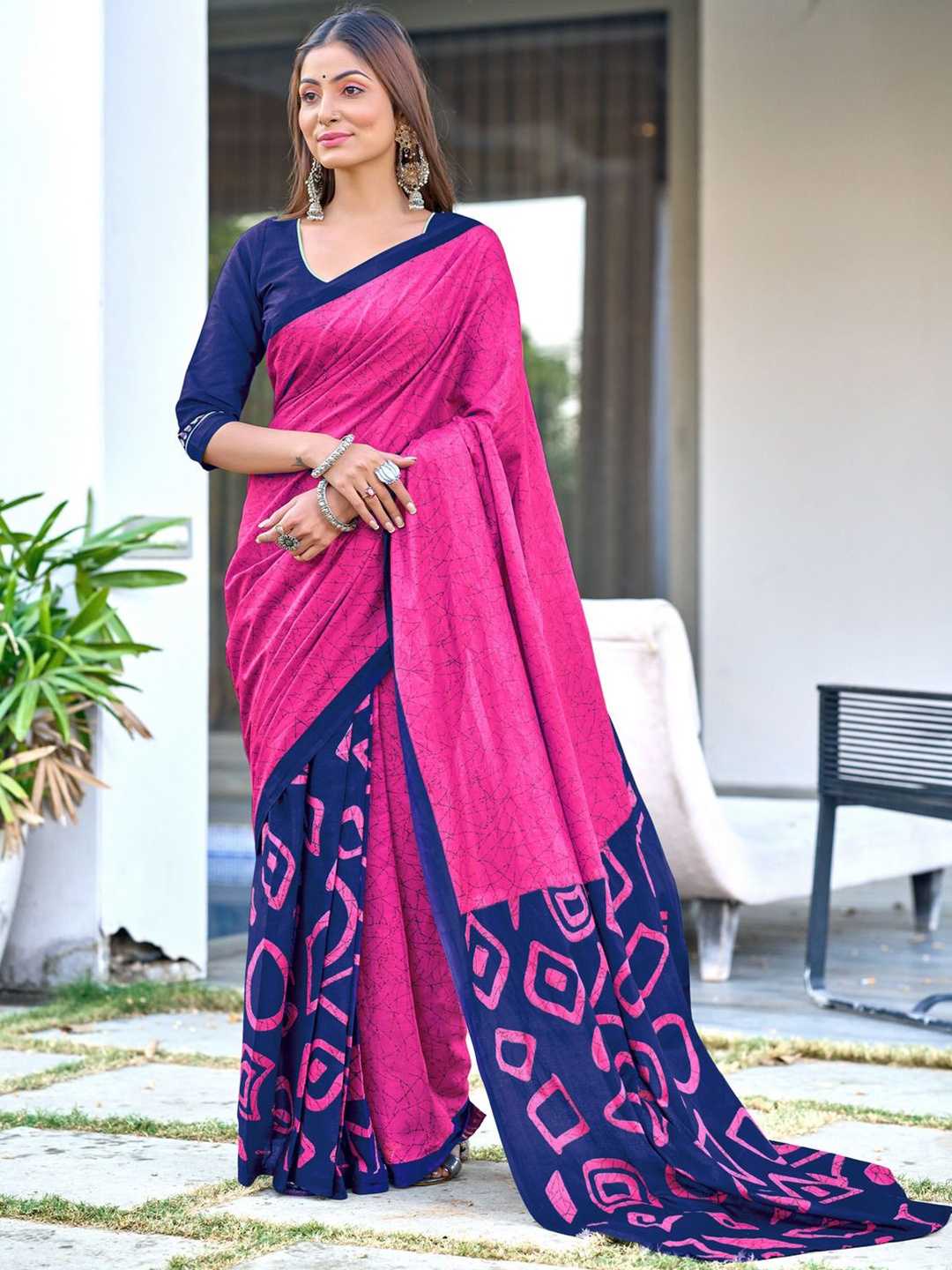 

Anouk Floral Pure Cotton Saree, Pink