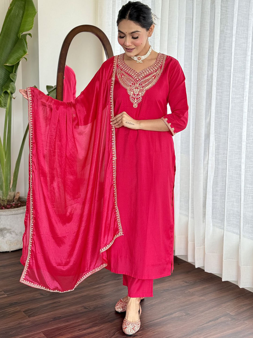 

Women's Embroidered V-Neck Thread Work Chanderi Silk Straight Kurta Pant Dupatta Set, Pink