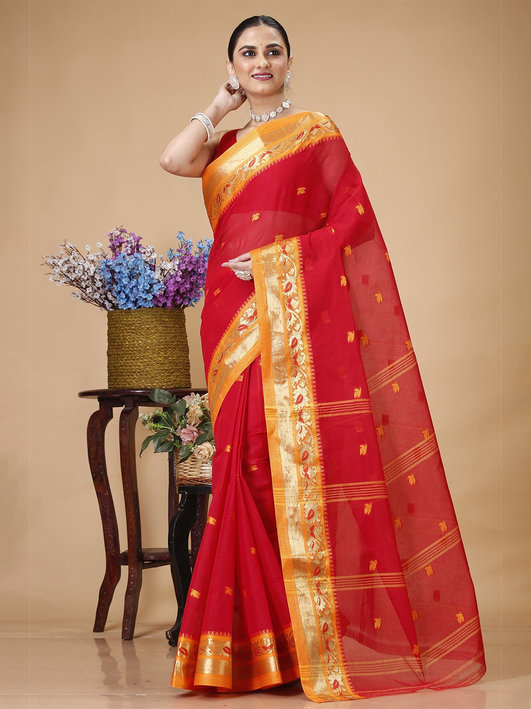 

SLAGHA Woven Design Pure Cotton Handloom Taant Saree, Red