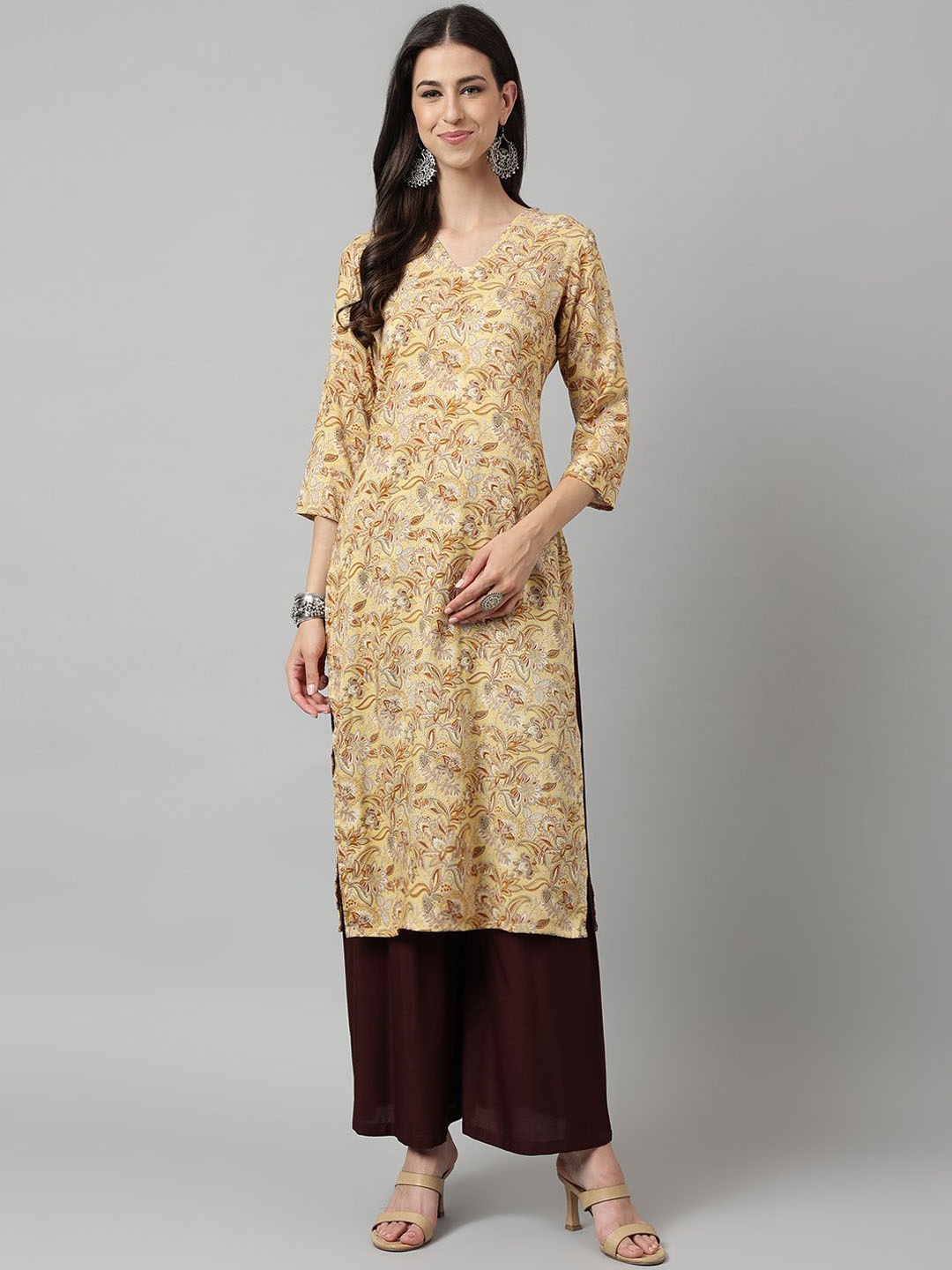 

DIVASTRI Floral Printed V-Neck Straight Kurta, Beige