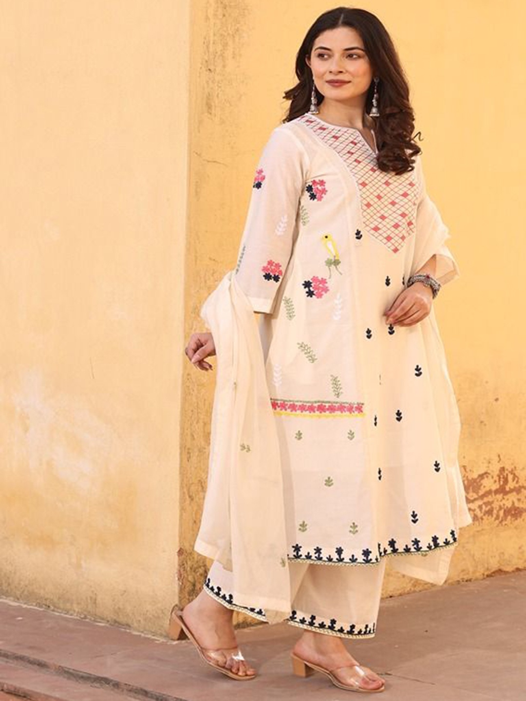 

ASRUMO Floral Embroidered Panelled Chanderi Cotton Anarkali Kurta With Trousers & Dupatta, Off white