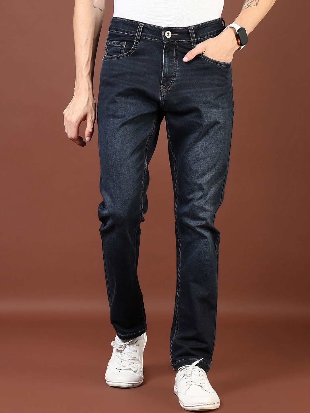 

V-Mart Men Light Fade Jeans, Blue
