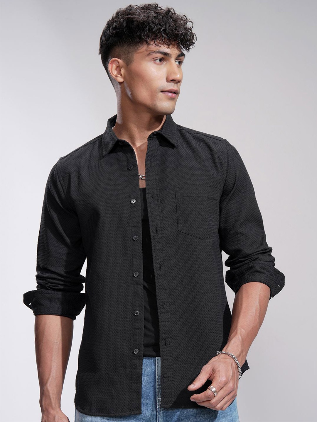 

HIGHLANDER Men Comfort Slim Fit Opaque Casual Shirt, Black