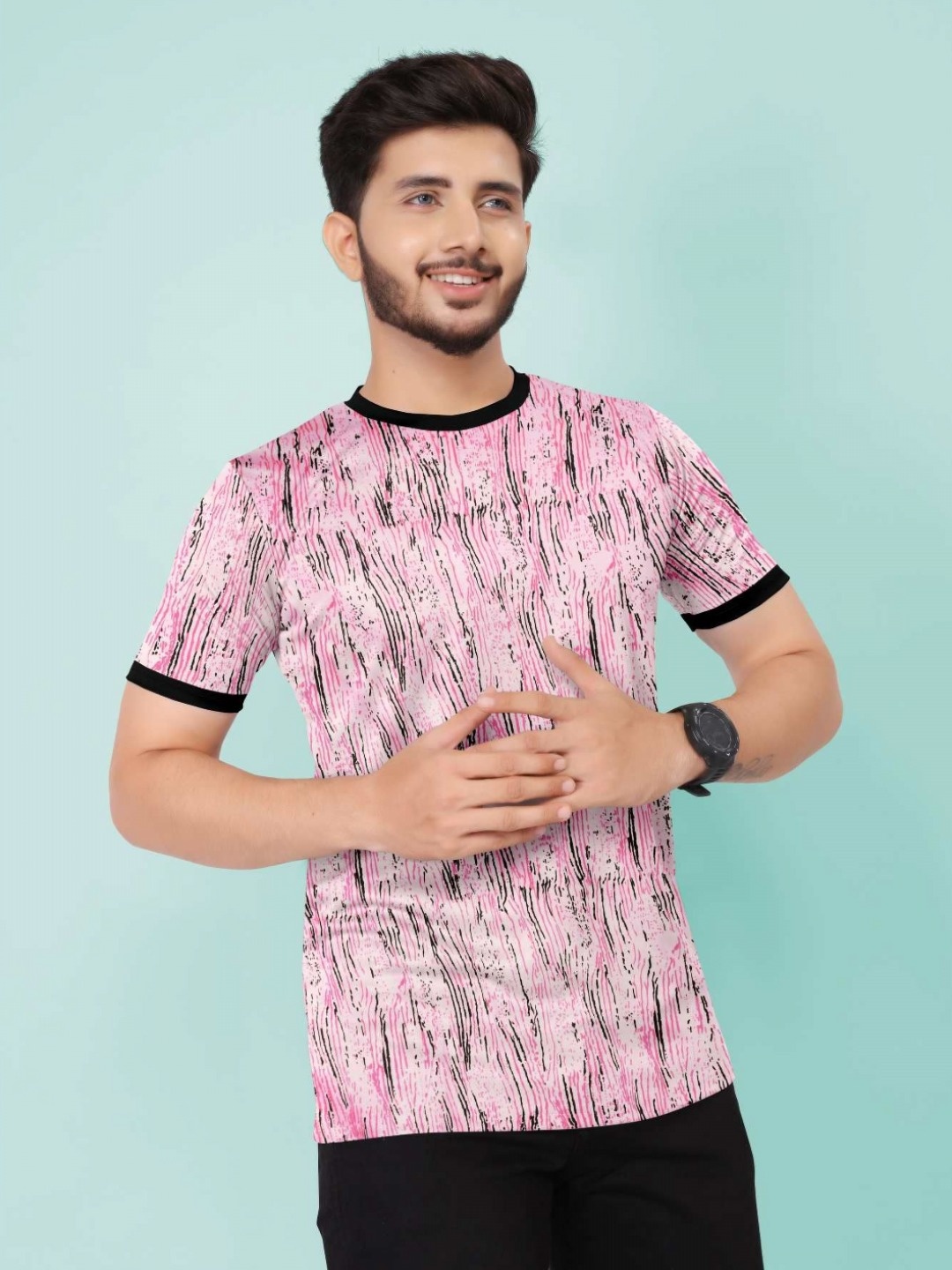 

SZN Men Printed Pockets T-shirt, Pink