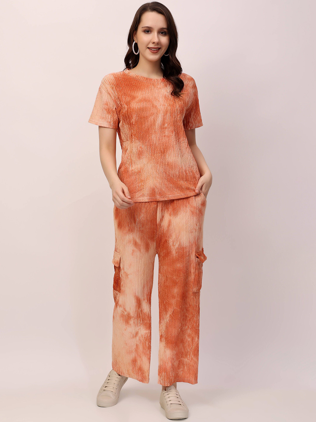 

Lugo Tie & Dyed Short Sleeves Round Neck T-Shirt & Trousers, Peach