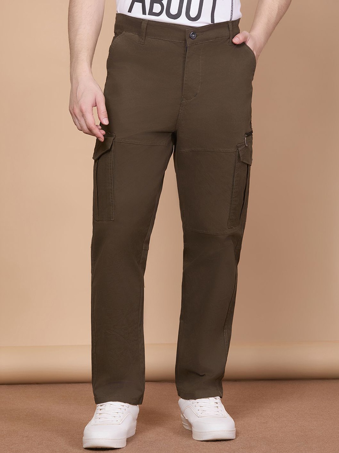 

Hence Men Relaxed Easy Wash Cargos Trousers, Brown
