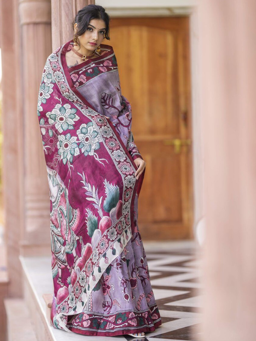 

Iris Floral Printed Pure Cotton Saree, Burgundy