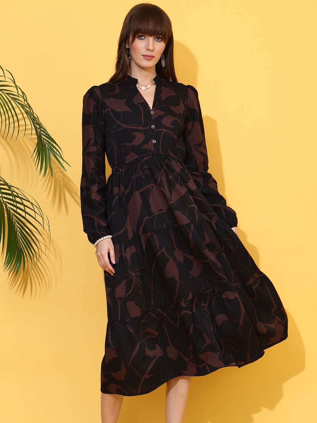 

De La Moda Floral Print Crepe Fit & Flare Midi Dress, Black