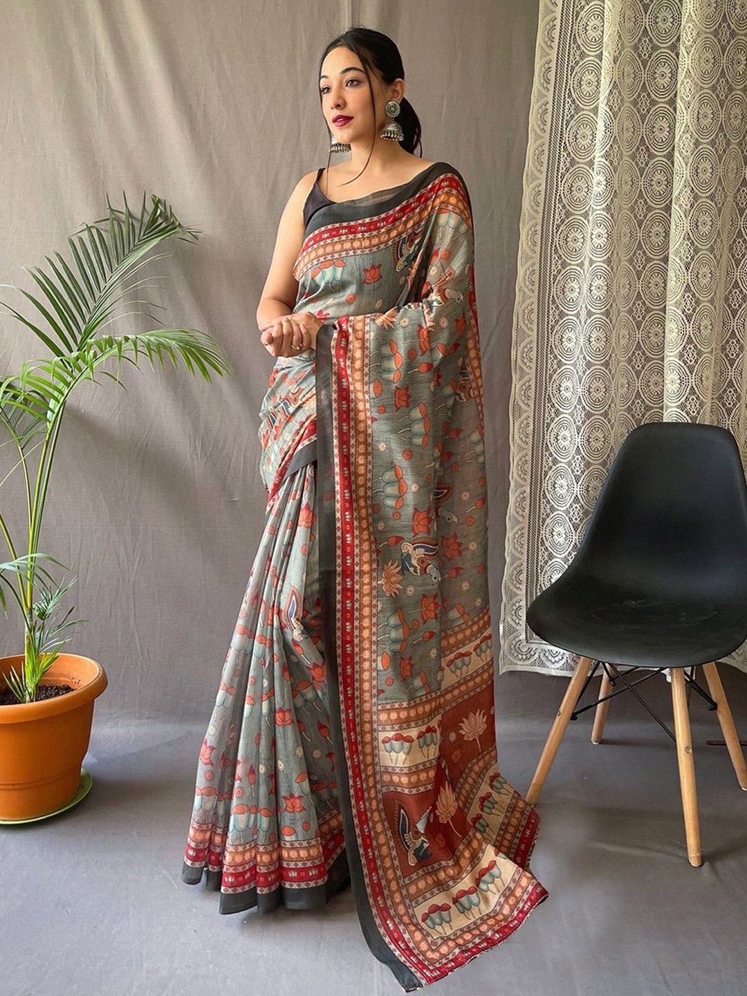 

Iris Floral Printed Pure Cotton Saree, Grey