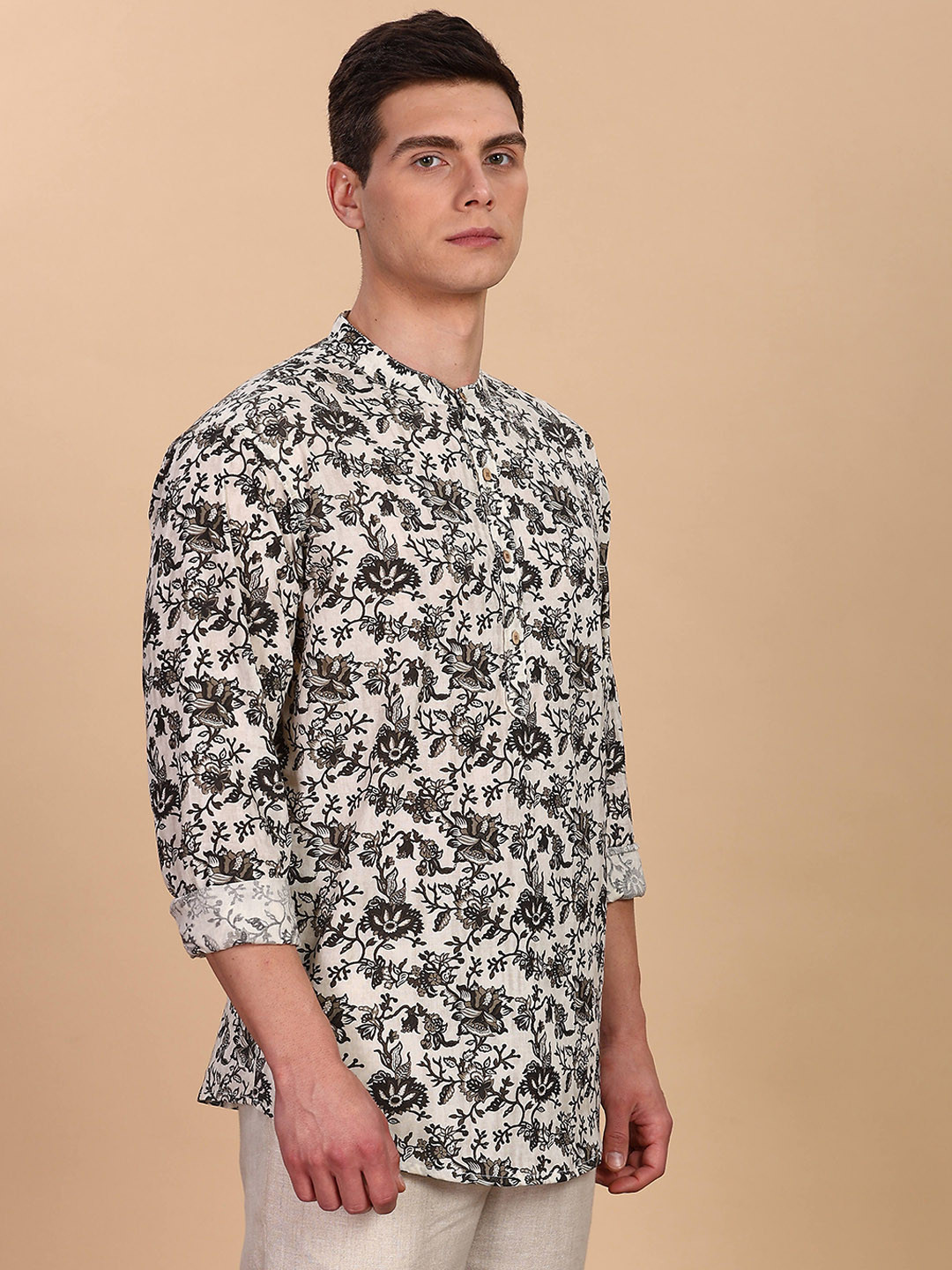

Anouk Floral Printed Band Collar Pure Cotton Straight Short Kurta, White