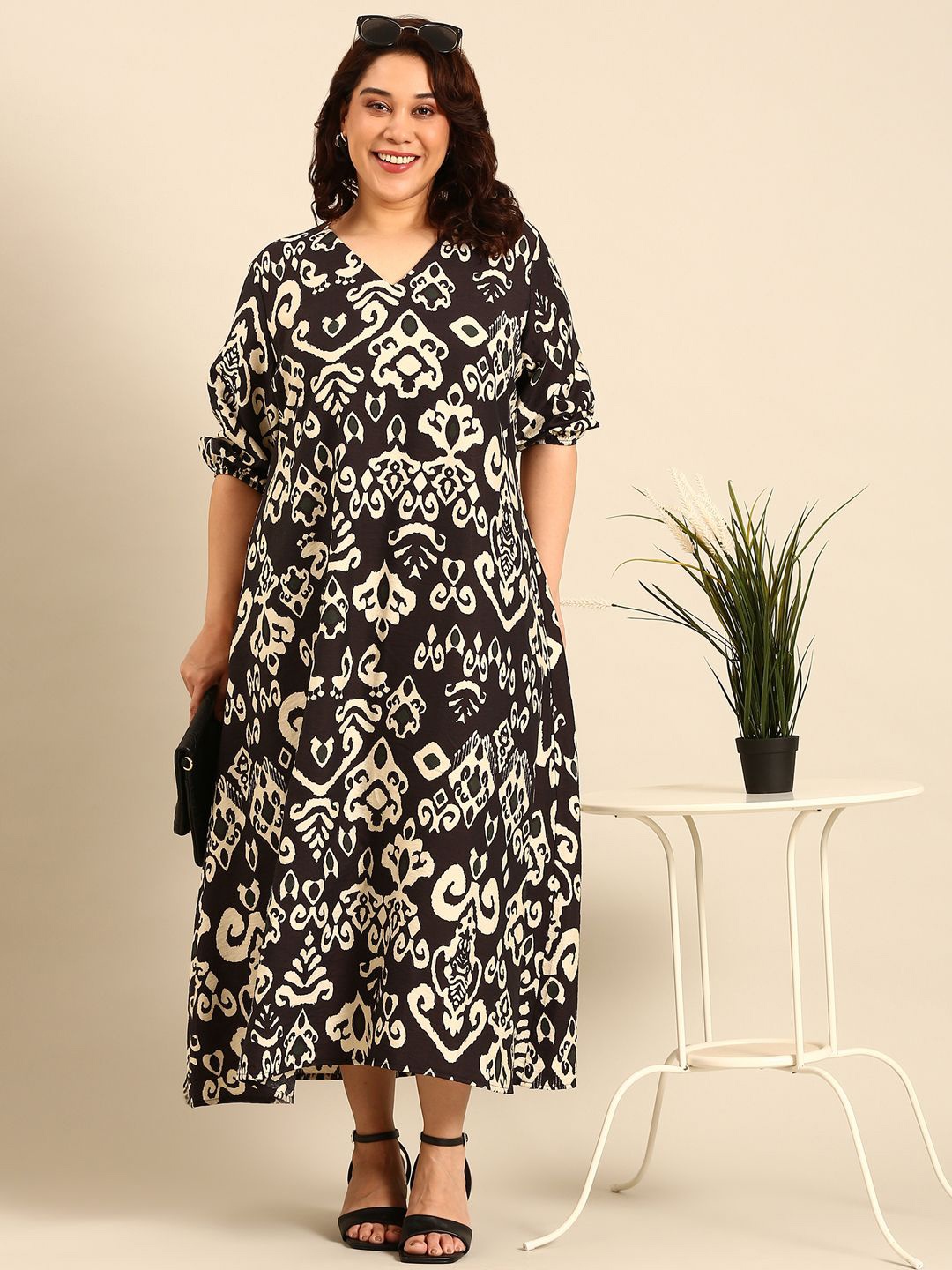 

The Pink Moon Ethnic Motifs Print Crepe Fit & Flare Maxi Dress, Black