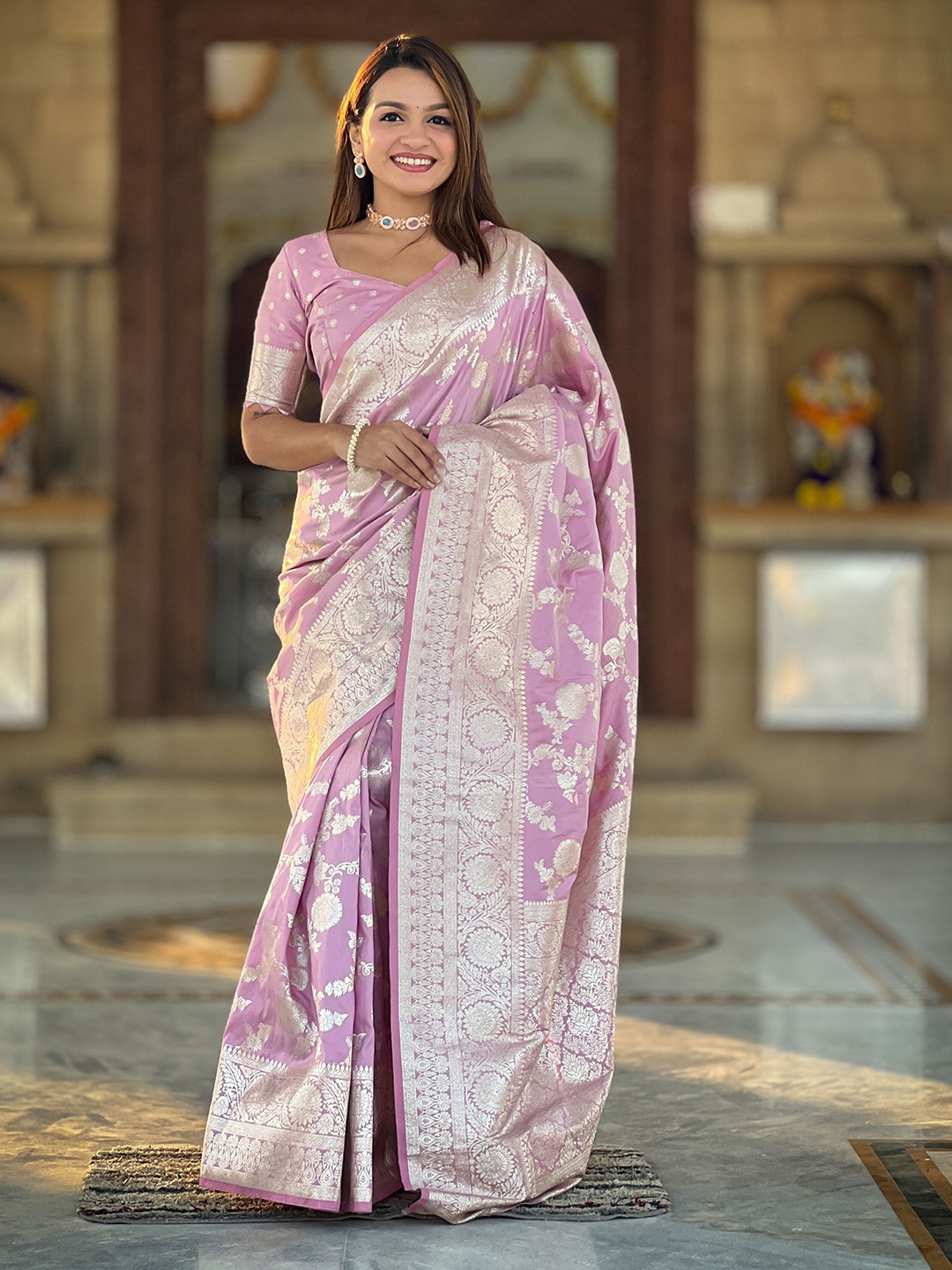 

VEECHIS Woven Design Zari Silk Blend Banarasi Saree, Multi