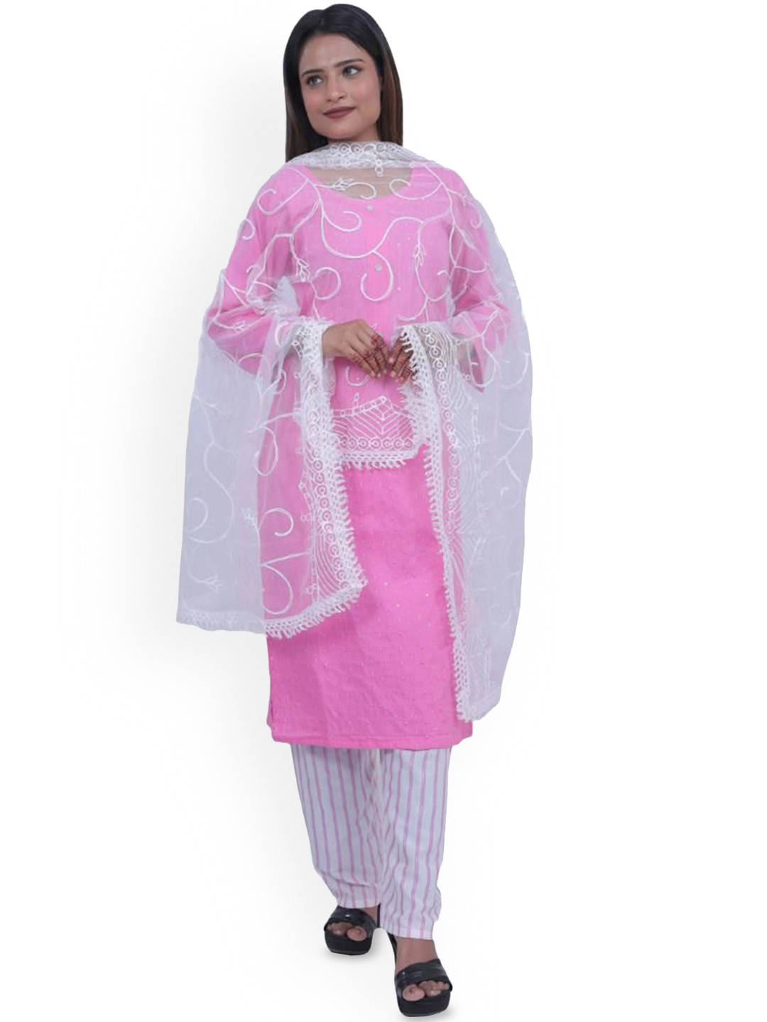 

Wavy Collection Floral Embroidered Sequinned Straight Kurta with Trouser & Dupatta, Pink