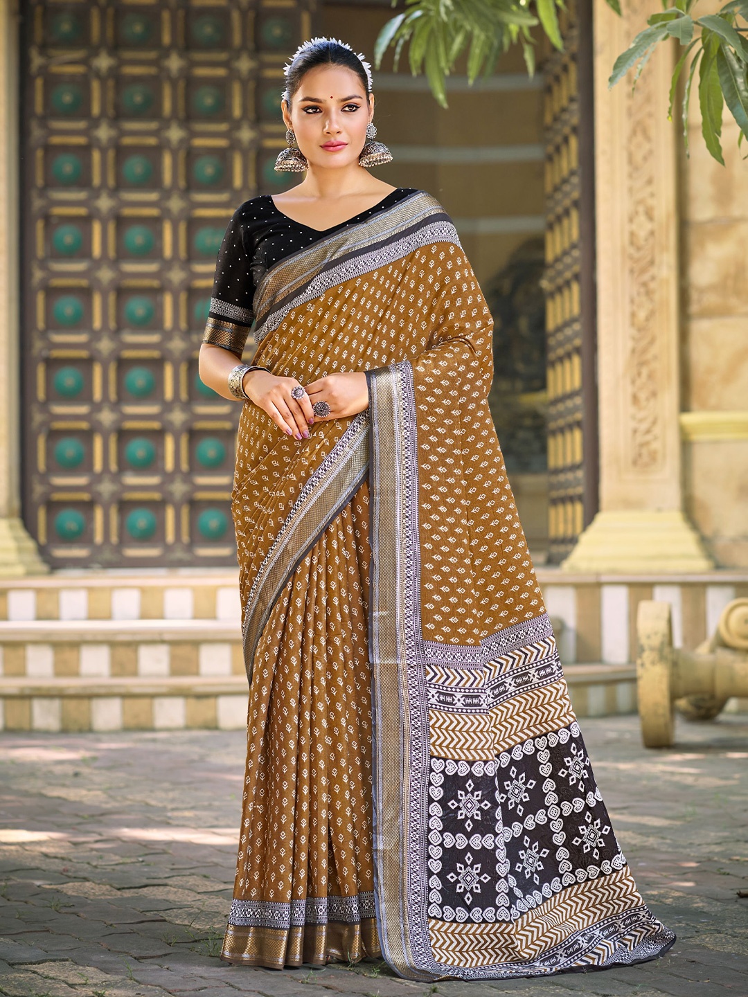 

VEECHIS Ethnic Motifs Zari Pure Cotton Saree, Mustard