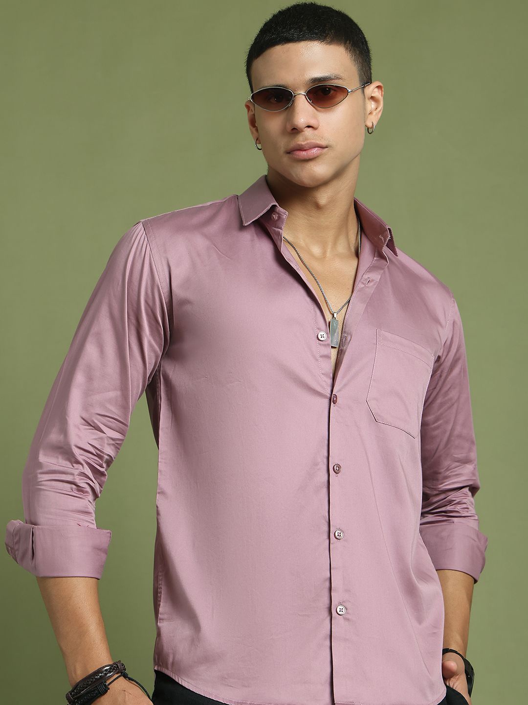 

Indian Needle Men Classic Opaque Casual Shirt, Magenta