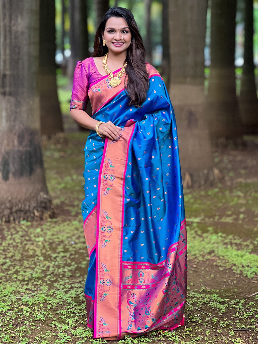

VEECHIS Woven Design Zari Silk Blend Banarasi Saree, Blue
