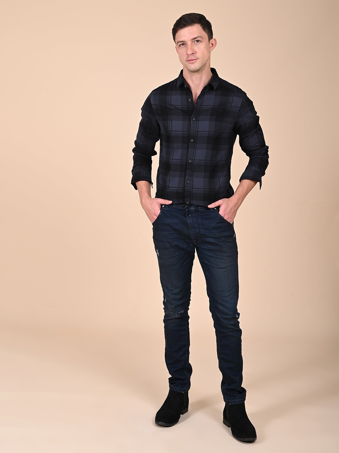 

POE Men Slim Fit Opaque Checked Casual Shirt, Grey