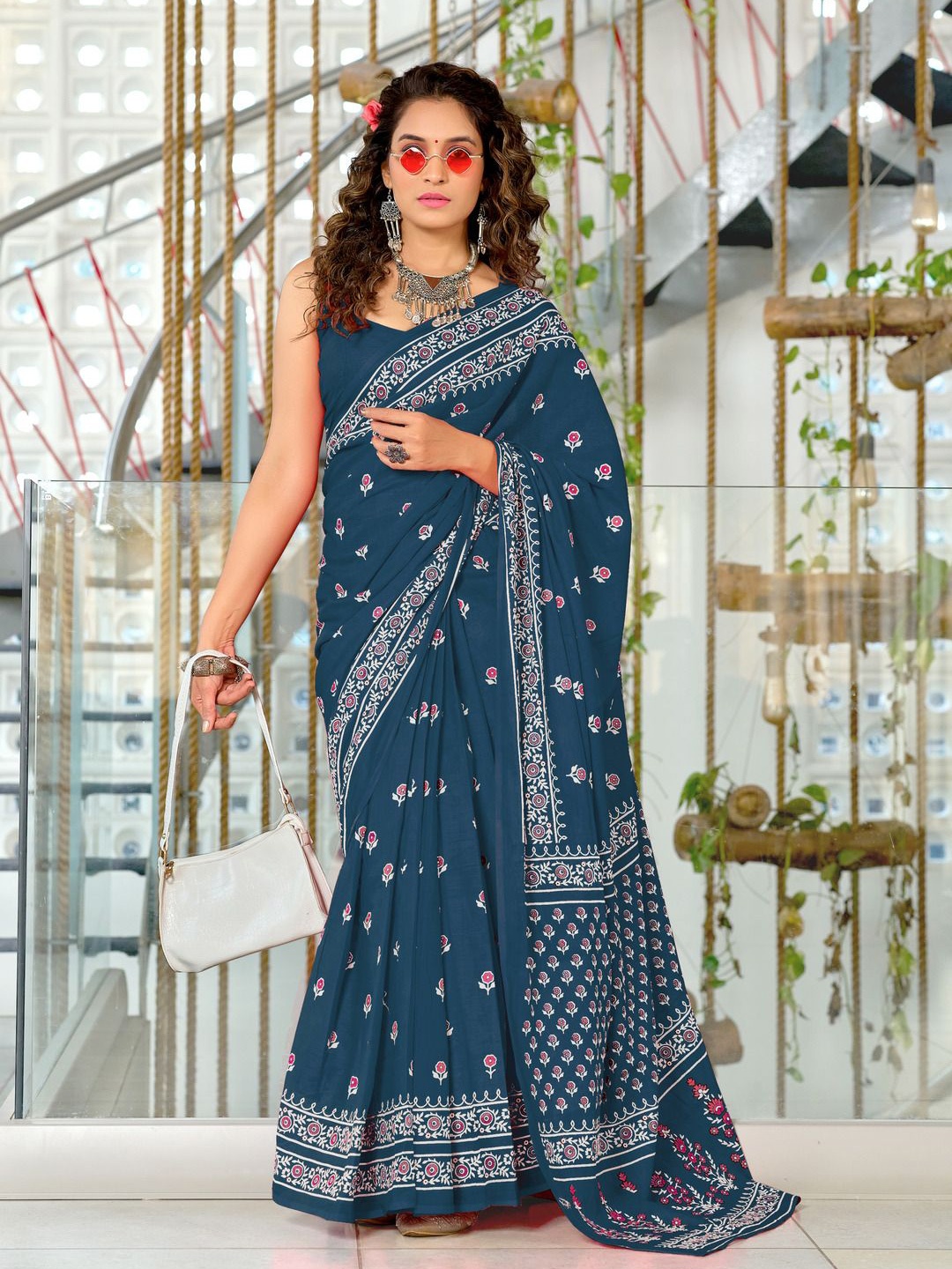 

Anouk Floral Pure Cotton Saree, Teal