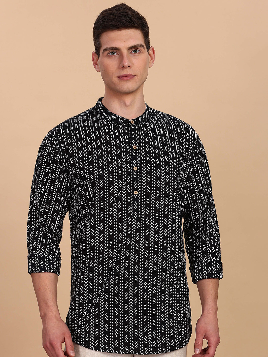 

Anouk Geometric Printed Band Collar Pure Cotton Short Straight Kurta, Black