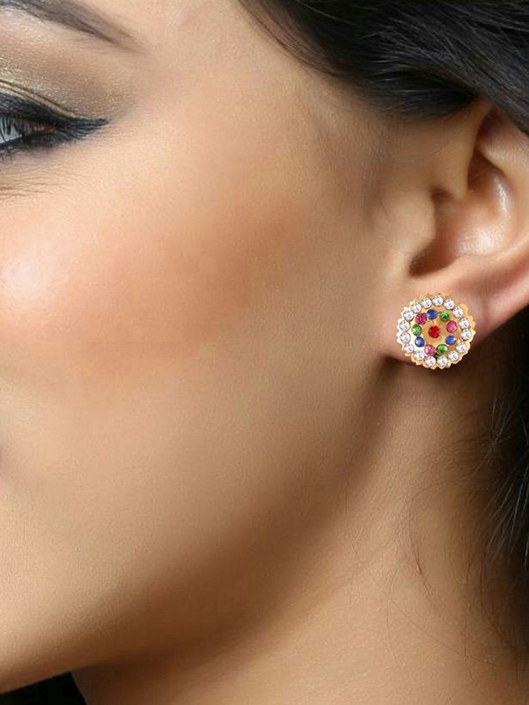 

DIVASTRI Gold-Plated Artificial Stones Studded Floral Shaped Studs