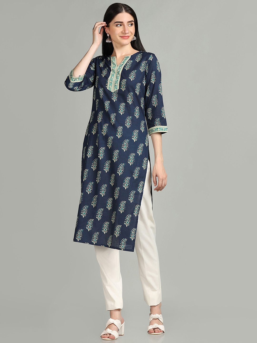 

DIVASTRI Floral Printed Notch Neck ure Cotton Straight Kurta, Blue