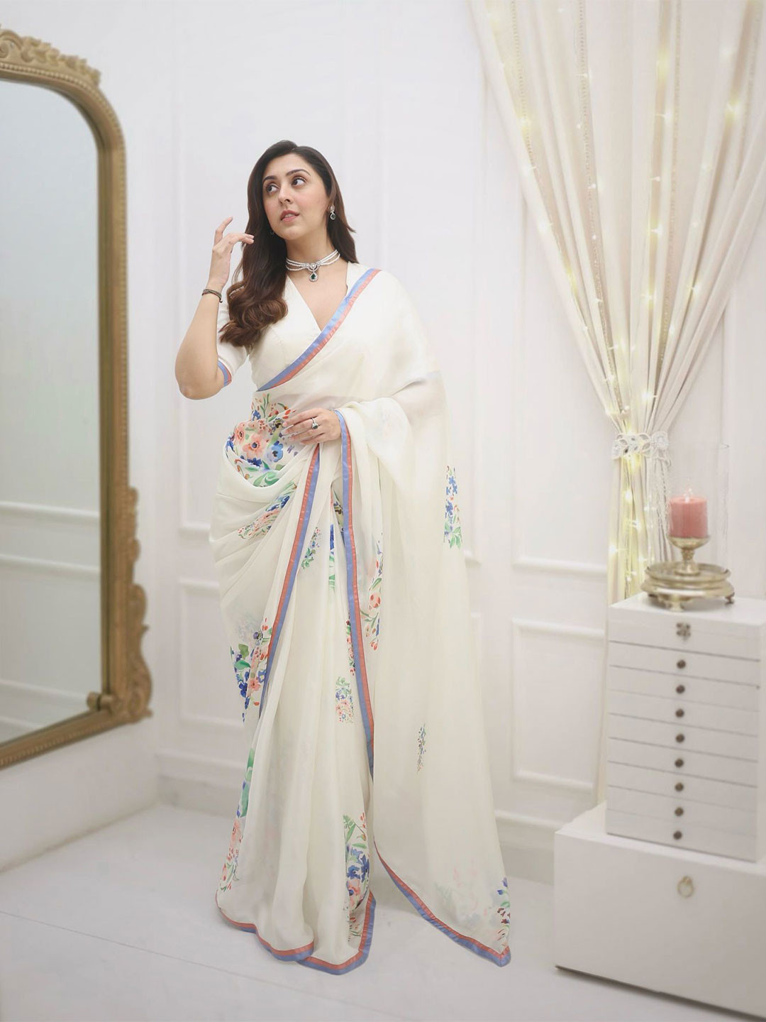 

Moda Rapido Floral Printed Satin Saree With With Unstitched Blouse Piece, White