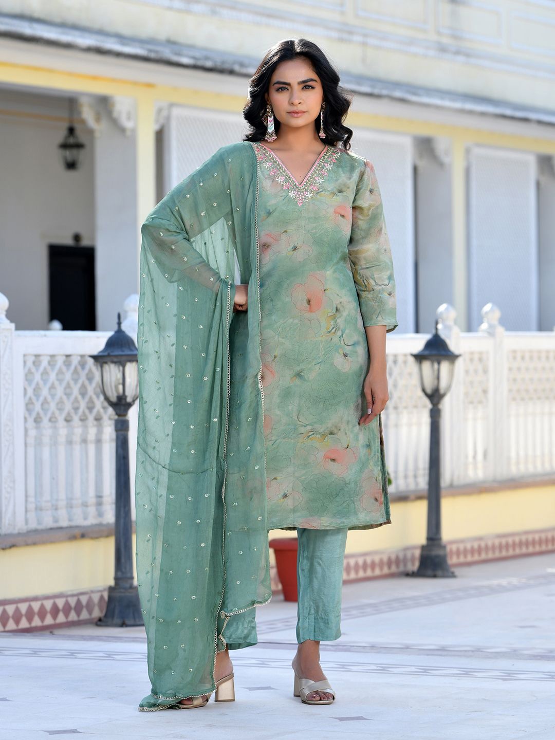 

VAASVA JAIPUR Floral Printed V-Neck Beads and Stones Tissue Kurta With Trouser & Dupatta, Green