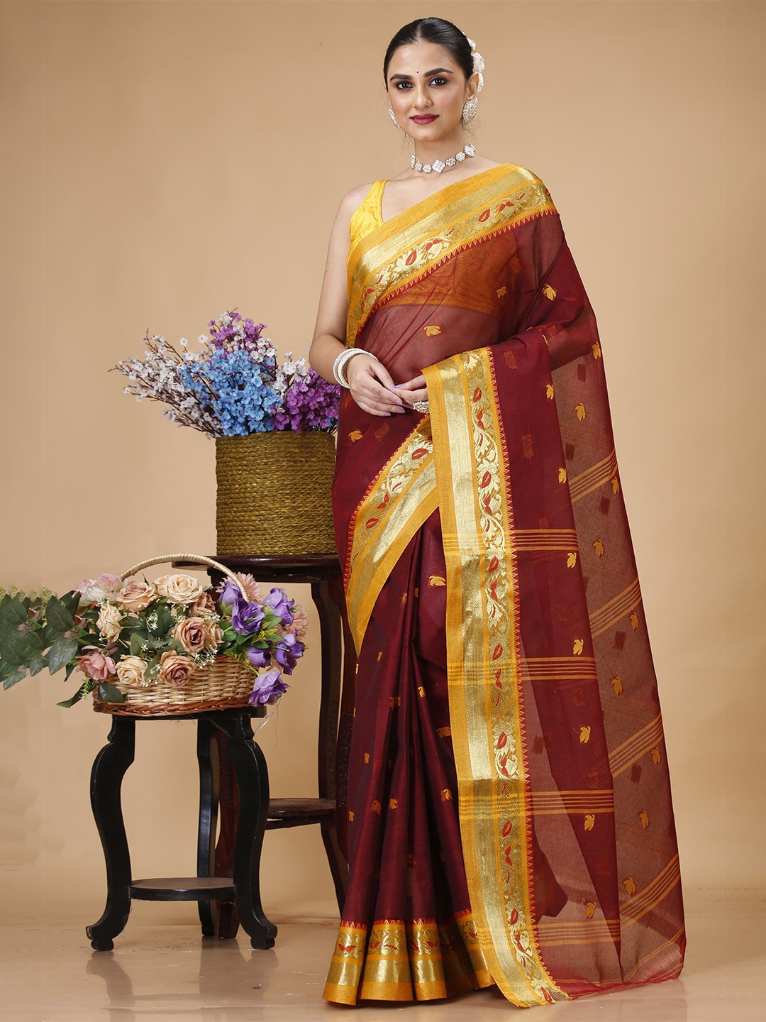 

SLAGHA Woven Design Pure Cotton Handloom Taant Saree, Maroon