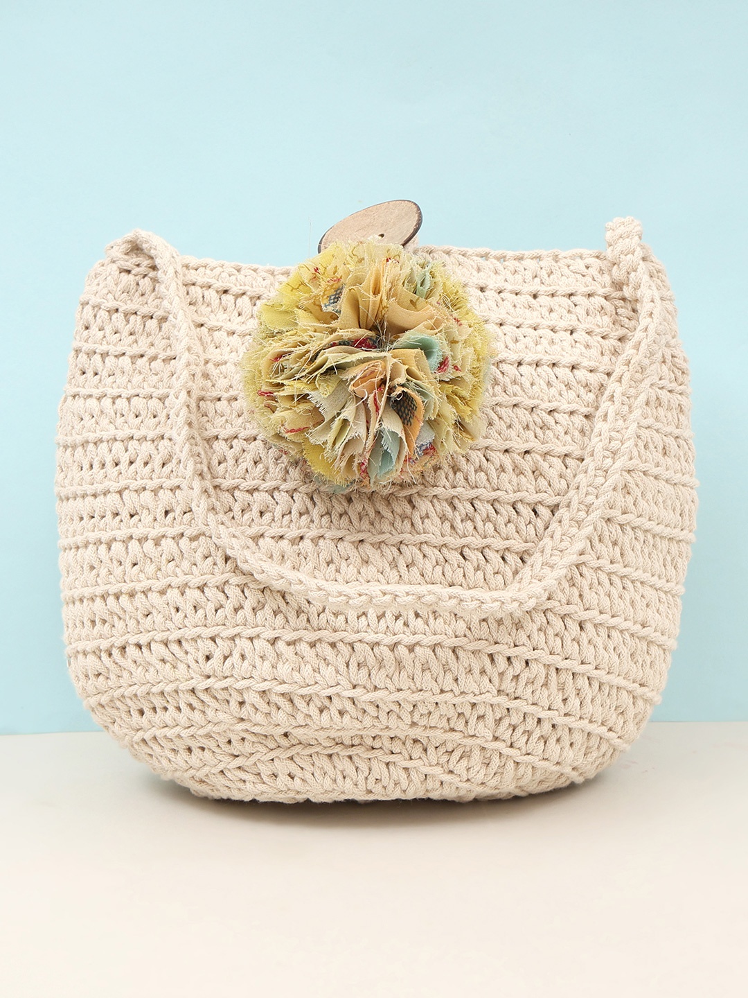 

ITIHASIKALA Textured Bucket Handheld Bag with Tasselled, Off white