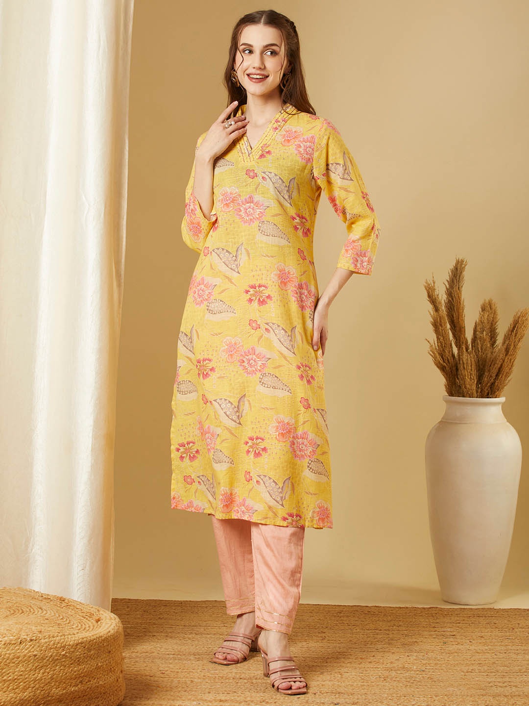 

FASHOR Floral Printed Pure Cotton V Neck Straight Kurta, Yellow