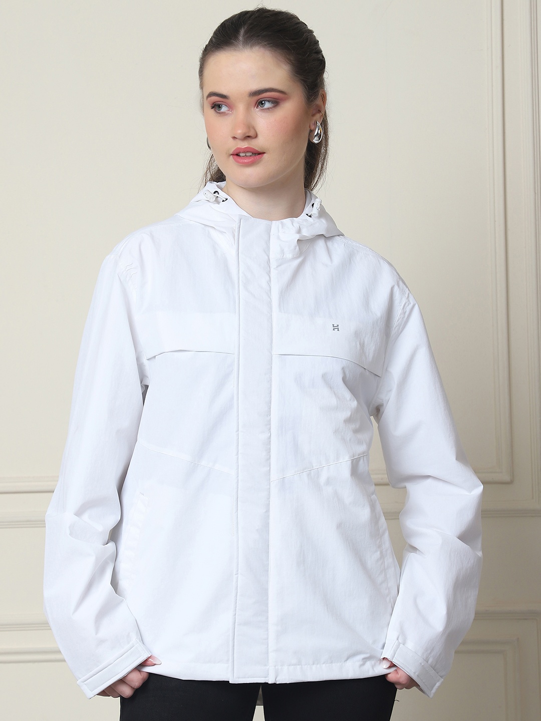 

HOUSE OF VEDAS Women Hooded Solid Casual Windcheater And Water Resistant Bomber Jacket, White
