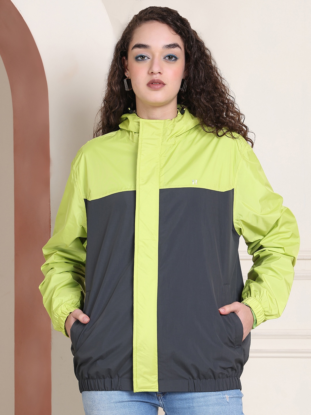 

HOUSE OF VEDAS Women Colourblocked Windcheater and Water Resistant Outdoor Sporty Jacket, Lime green