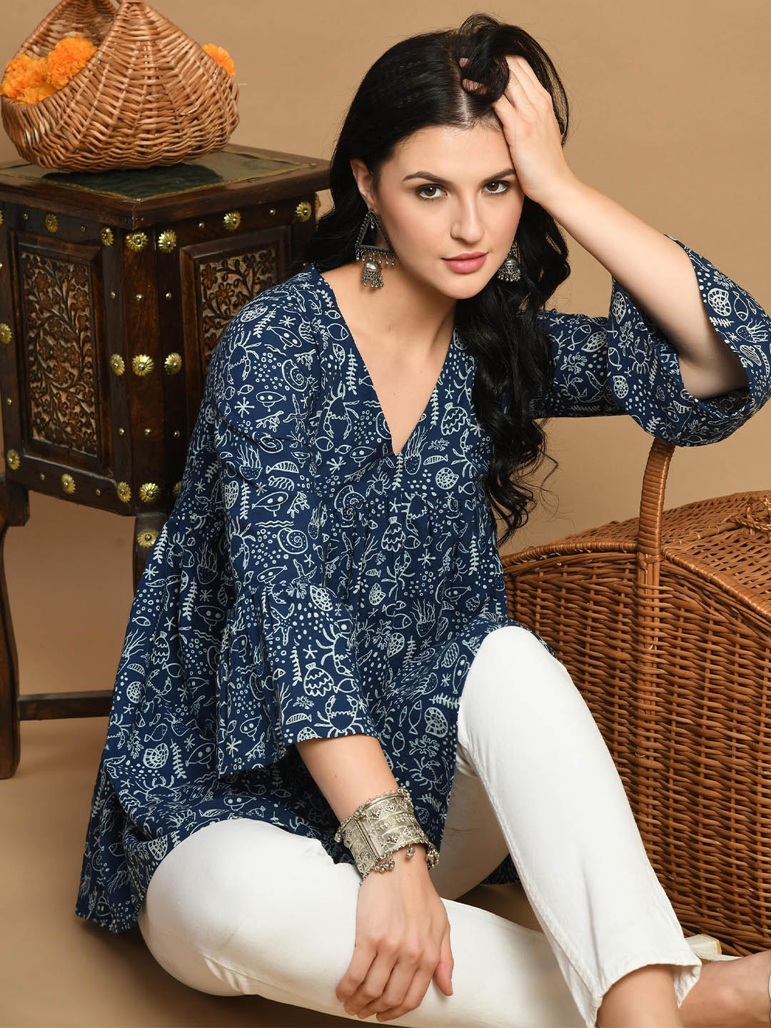 

ANNSH APPAREL Animal Print Flared Sleeve Top, Blue