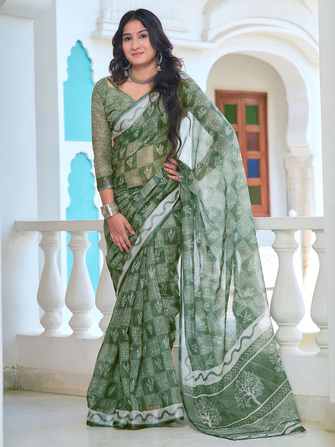 

Iris Floral Pure Cotton Saree, Green