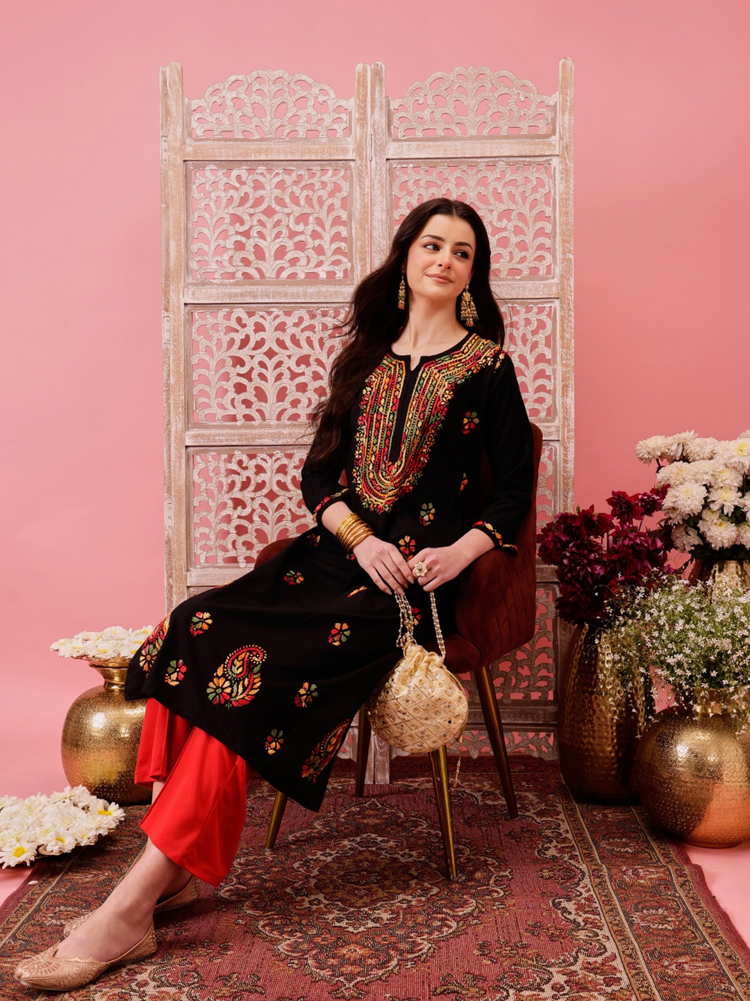 

ADA Women Paisley Embroidered Notch Neck Chikankari Straight Kurta, Black