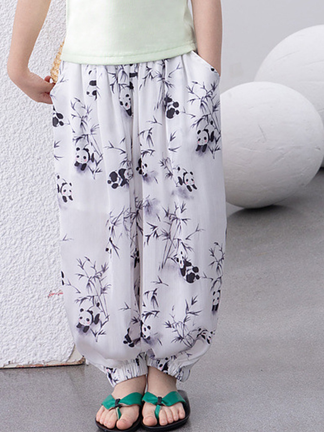 

LULU & SKY Girls Floral Printed Tapered Fit High-Rise Joggers Trousers, White
