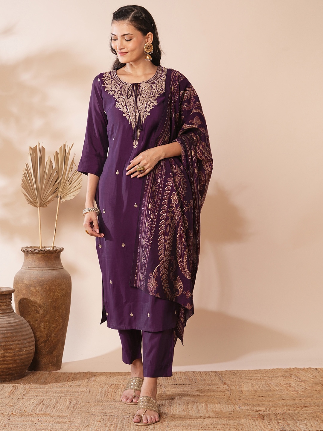 

FASHOR Women Kurta Sets, Purple