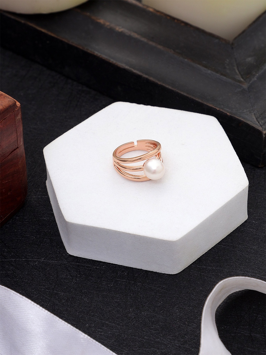 

DIAVO 925 Sterling Silver Rose Gold-Plated Pearls Beaded Finger Ring
